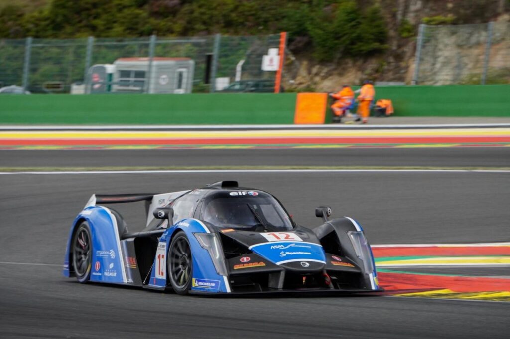 Luis Carlos Pérez tuvo un fin de semana intenso en Spa-Francorchamps dentro de la Ligier European Series 2025, mostrando gran ritmo y sumando puntos clave rumbo a las últimas dos fechas del campeonato.